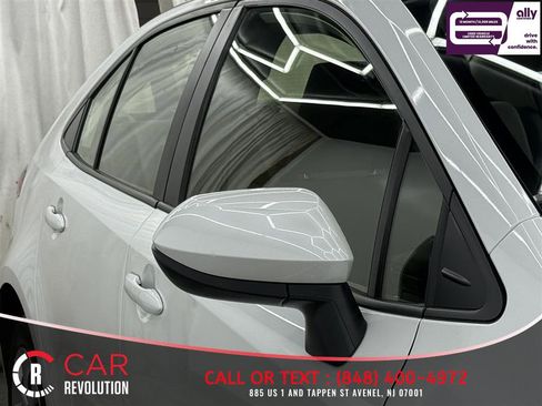 Used 2023 Toyota Corolla LE FWD image 36