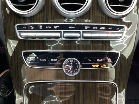 Used 2020 Mercedes-Benz C 300 4MATIC Sedan image 37