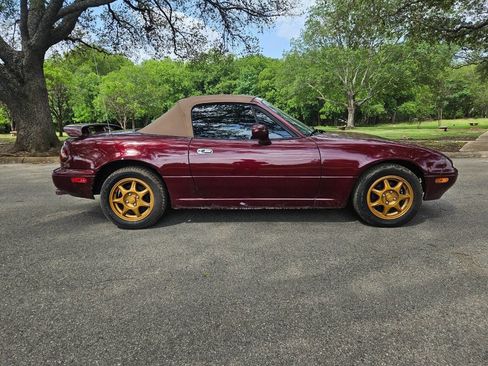 Used 1994 MAZDA MX-5 Miata image 6