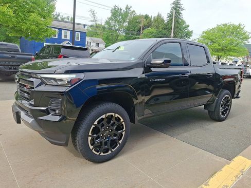 New 2026 Chevrolet Colorado Z71 w/ Z71 Convenience Package 2 AWD/4WD image 3