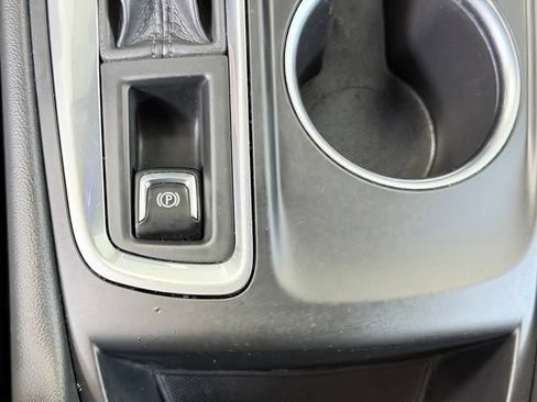 Used 2021 Chevrolet Equinox LS w/ LPO, Blackout Package FWD image 43