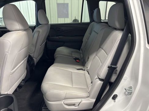 Certified 2023 Honda Passport EX-L image 19