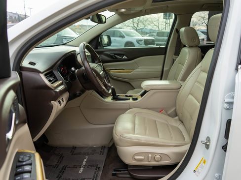 Used 2017 GMC Acadia Denali w/ Technology Package image 11