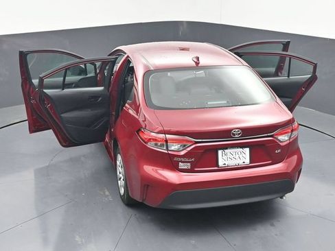 Used 2025 Toyota Corolla LE FWD image 45