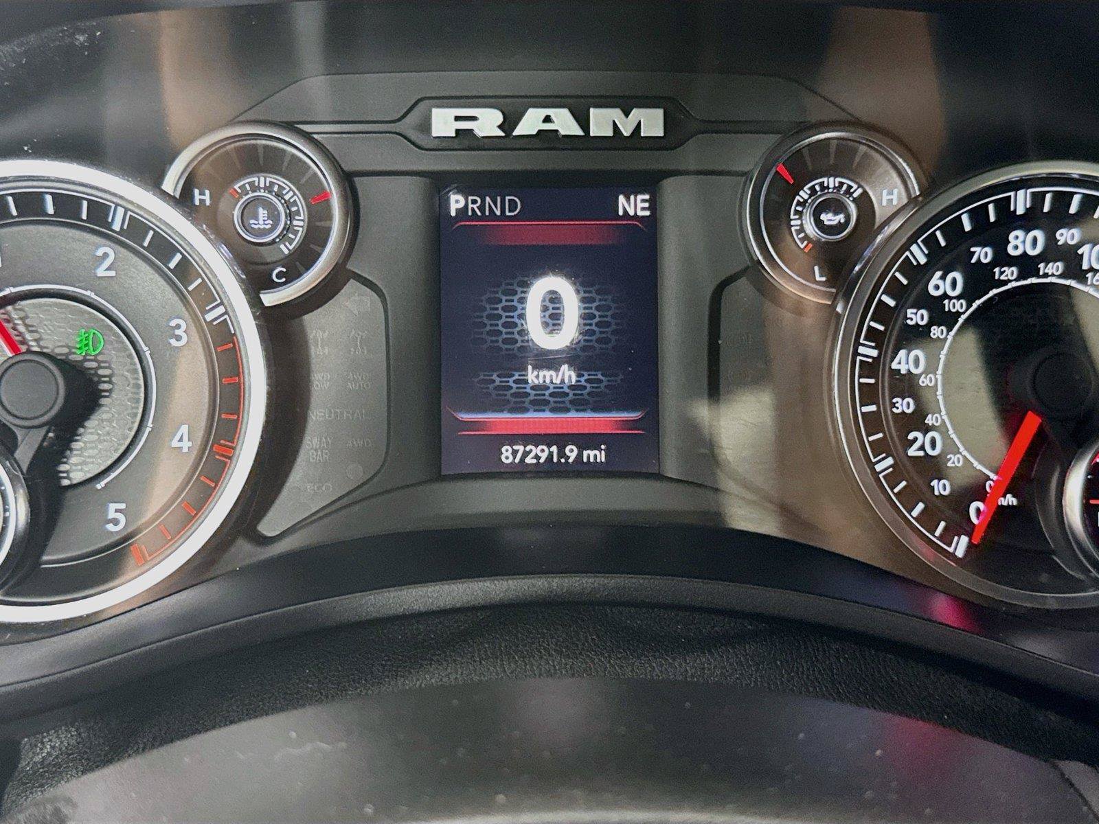 Used 2024 RAM 3500 Big Horn AWD/4WD image 12