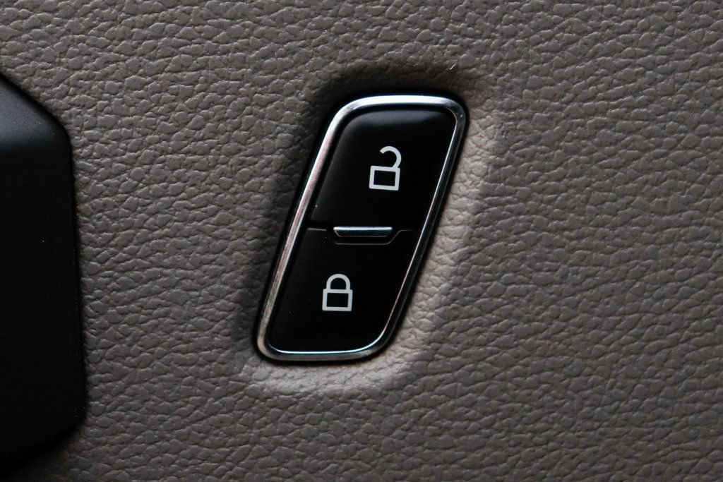 Used 2020 Ford F350 XLT AWD/4WD image 16