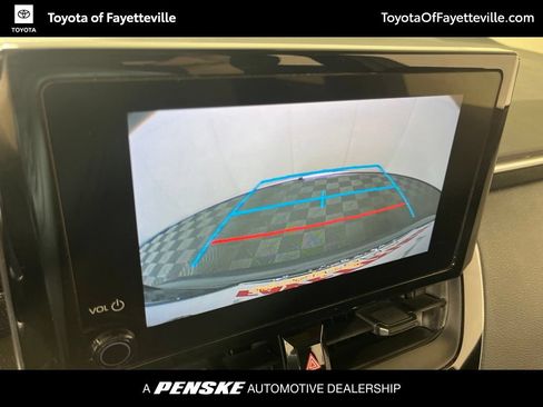 Used 2025 Toyota Corolla LE FWD image 34