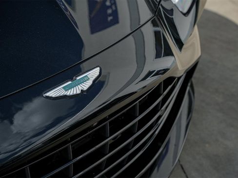 New 2025 Aston Martin V8 Vantage Coupe image 4