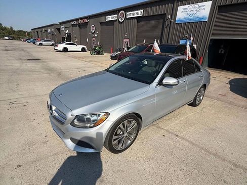 Used 2017 Mercedes-Benz C 300 Sedan image 19
