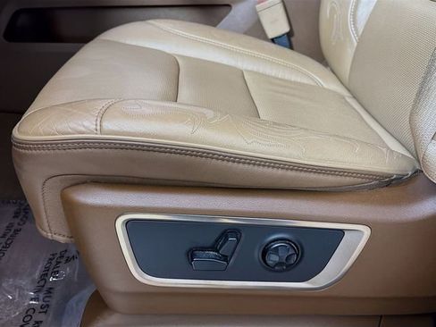 Used 2019 RAM 1500 Limited image 19