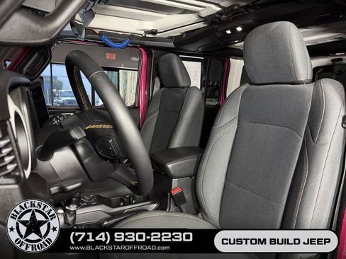 Used 2024 Jeep Wrangler Unlimited AWD/4WD image 16
