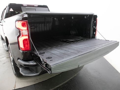 Used 2019 Chevrolet Silverado 1500 RST w/ True North Edition AWD/4WD image 9