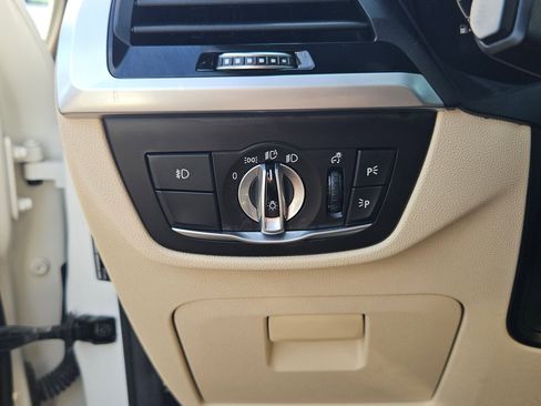 Used 2021 BMW X3 xDrive30i w/ Premium Package image 15