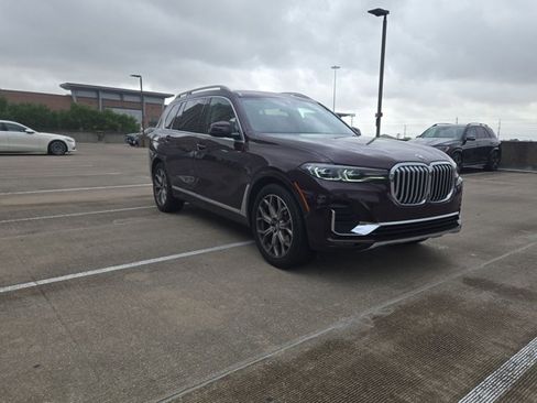 Used 2021 BMW X7 xDrive40i w/ Executive Package image 3
