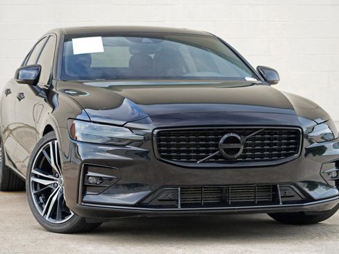 Used 2021 Volvo S60 T6 R-Design AWD/4WD image 2