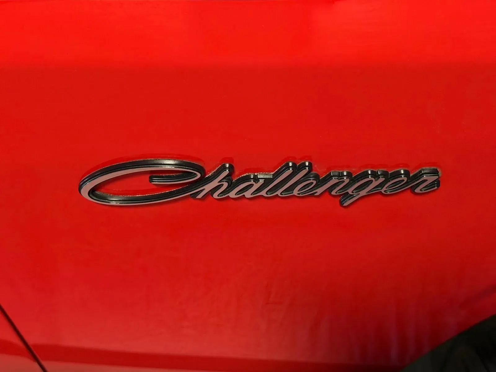 Used 2014 Dodge Challenger R/T RWD image 11