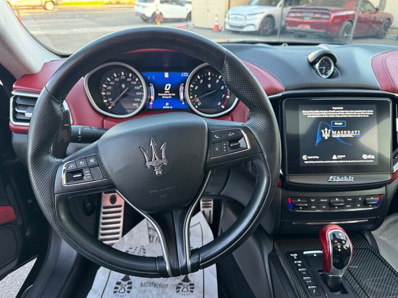 Used 2018 Maserati Ghibli S GranSport Q4 AWD/4WD image 28