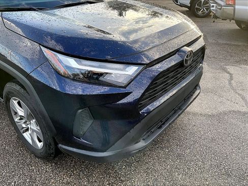 Used 2025 Toyota RAV4 XLE image 5