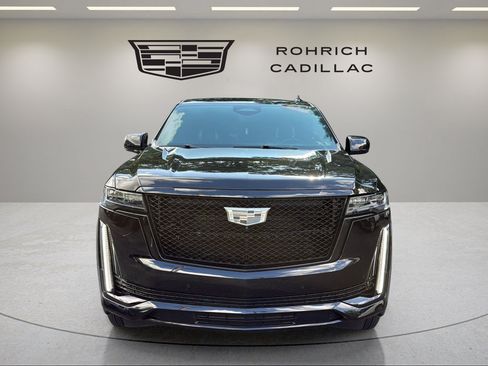 Certified 2024 Cadillac Escalade Sport Platinum w/ LPO, ONYX Package AWD/4WD image 2