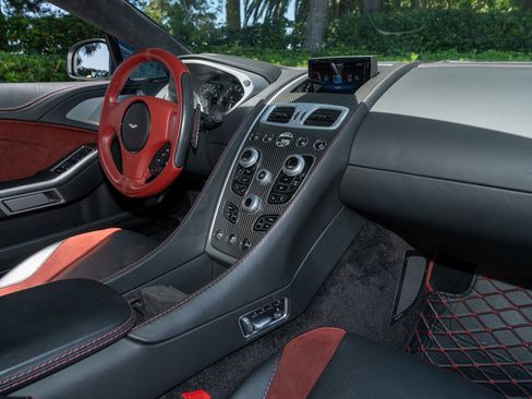 Used 2014 Aston Martin Vanquish Coupe image 15