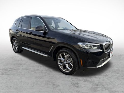 Used 2023 BMW X3 xDrive30i w/ Premium Package image 3