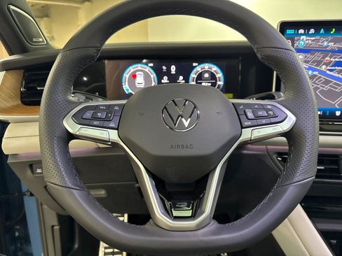 New 2026 Volkswagen Tiguan SEL R-Line AWD/4WD image 23