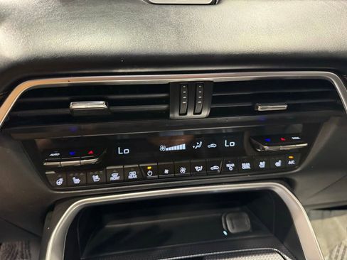 Used 2024 MAZDA CX-90 Plug-In Hybrid w/ Premium Plus AWD/4WD image 21