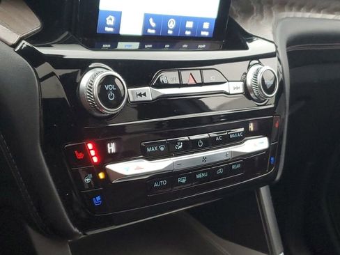 Certified 2021 Ford Explorer Platinum w/ Equipment Group 601A image 29