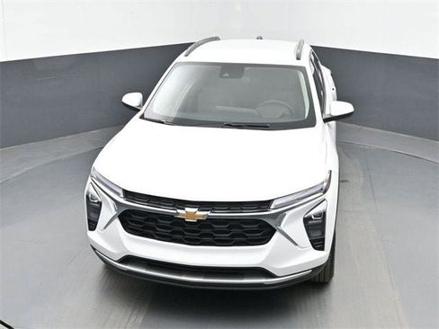 New 2026 Chevrolet Trax LT image 33