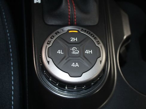 Used 2024 Ford Bronco Heritage Edition image 37