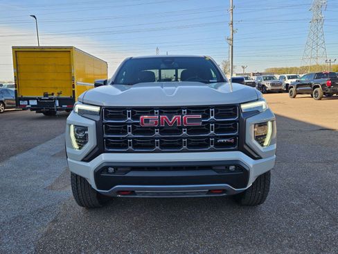 New 2026 GMC Canyon AT4 image 9