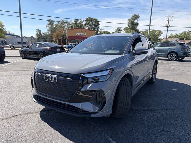 Used 2024 Audi Q4 e-tron Premium Plus w/ Premium Plus AWD/4WD image 2