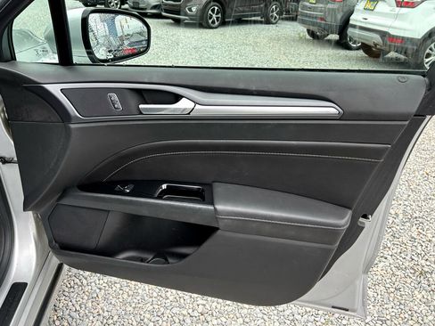 Used 2015 Ford Fusion Energi Titanium w/ Driver Assist Package image 16