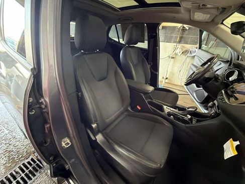 Used 2020 Buick Encore GX Select w/ Experience Buick Package image 26