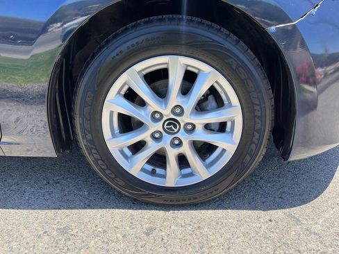 Used 2016 MAZDA MAZDA3 i Sport w/ Preferred Equipment Package FWD image 31