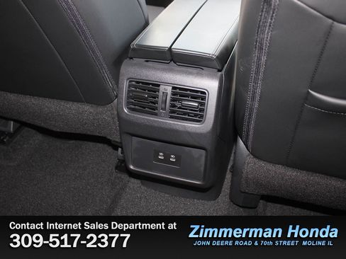 Used 2024 Nissan Rogue SV w/ SV Premium Package AWD/4WD image 9