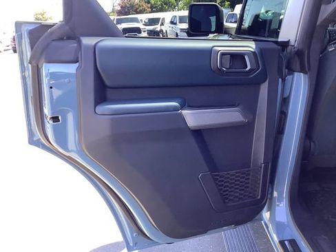 Used 2022 Ford Bronco Outer Banks w/ Sasquatch Package AWD/4WD image 26