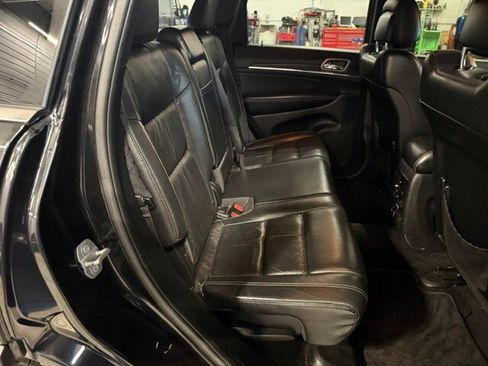 Used 2014 Jeep Grand Cherokee Limited w/ Trailer Tow Group IV AWD/4WD image 15