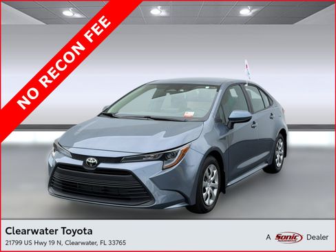Certified 2025 Toyota Corolla LE FWD image 1