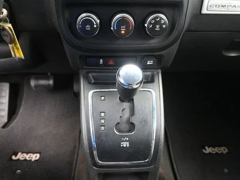 Used 2016 Jeep Compass Sport FWD image 13