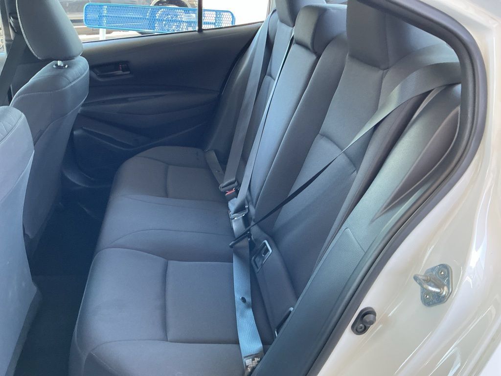 Used 2025 Toyota Corolla LE FWD image 28