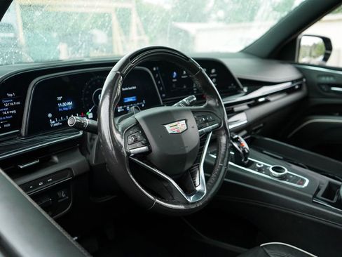 Used 2023 Cadillac Escalade Sport AWD/4WD image 6