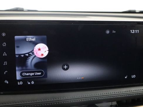 Used 2023 Nissan Ariya AWD image 34