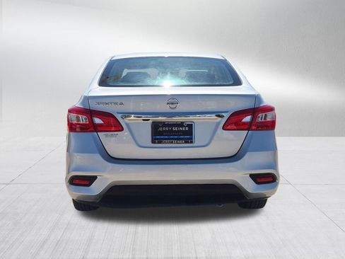 Used 2018 Nissan Sentra S FWD image 4