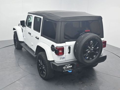 Used 2023 Jeep Wrangler Unlimited Sahara AWD/4WD image 61