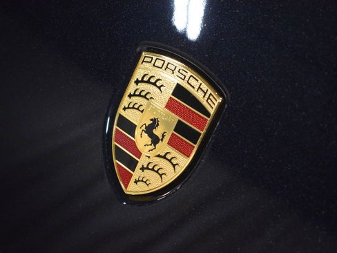 Used 2024 Porsche 911 Carrera 4S AWD/4WD image 4
