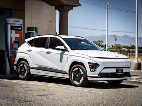 New 2025 Hyundai Kona SEL FWD image 34