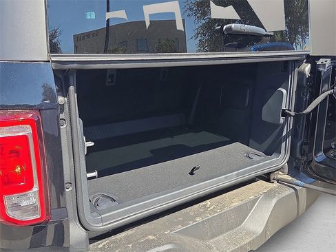 New 2025 Ford Bronco Big Bend image 9