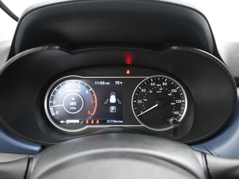 Used 2025 Nissan Versa SV FWD image 14
