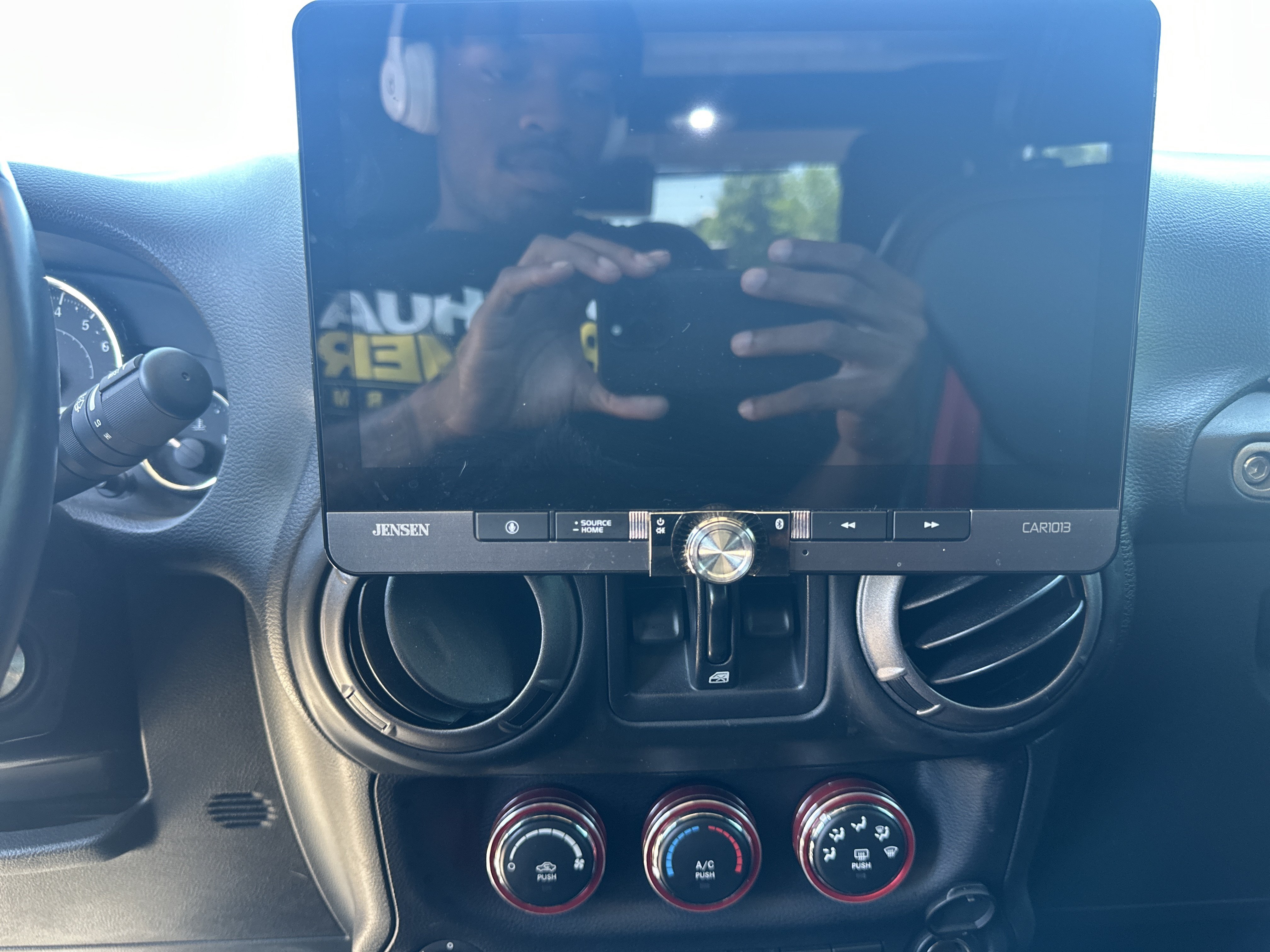 Used 2018 Jeep Wrangler Unlimited Sport w/ Dual Top Group AWD/4WD image 28